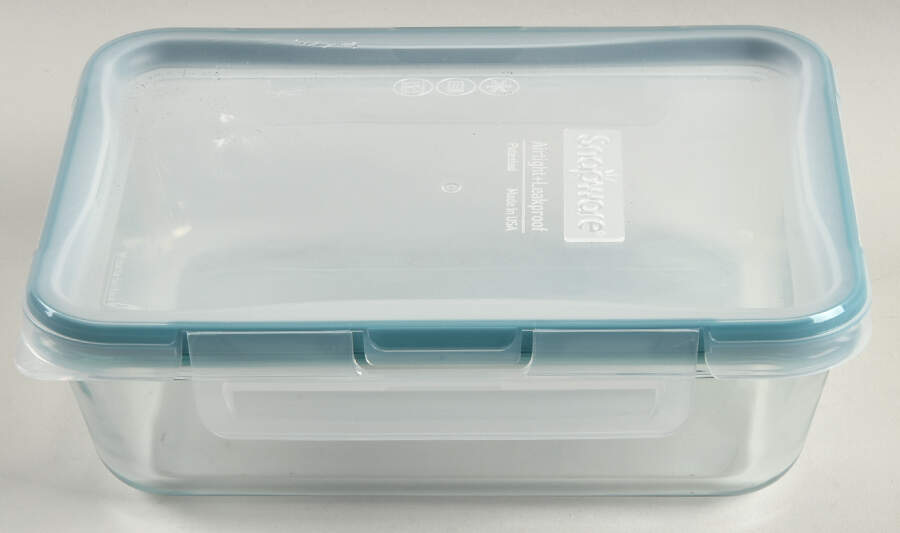 Storage Containers 9'' Rectangular Snapware Food Storage with Lid by Pyrex-1