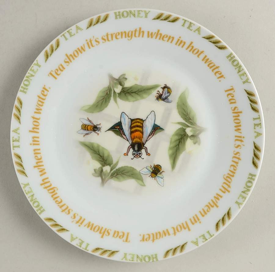 Tea Plant & Honey Bee Dessert/Pie Plate by Cardew Design-1