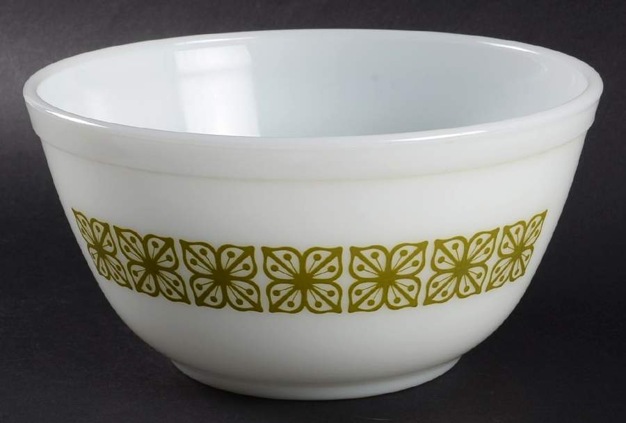 Verde Square Flowers 7" Mixing Bowl by Pyrex-1