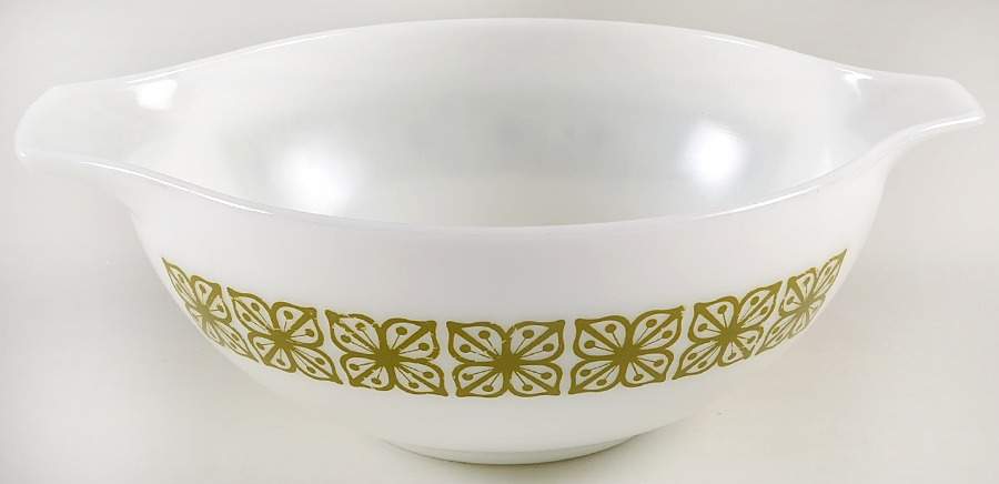 Verde Square Flowers 13" Cinderella Mixing Bowl by Pyrex-1