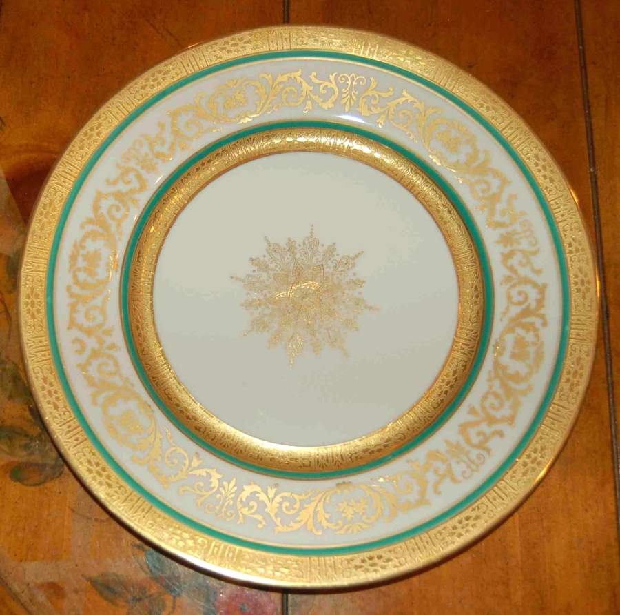 PLU3 Dinner Plate by Plummer (NY)-1
