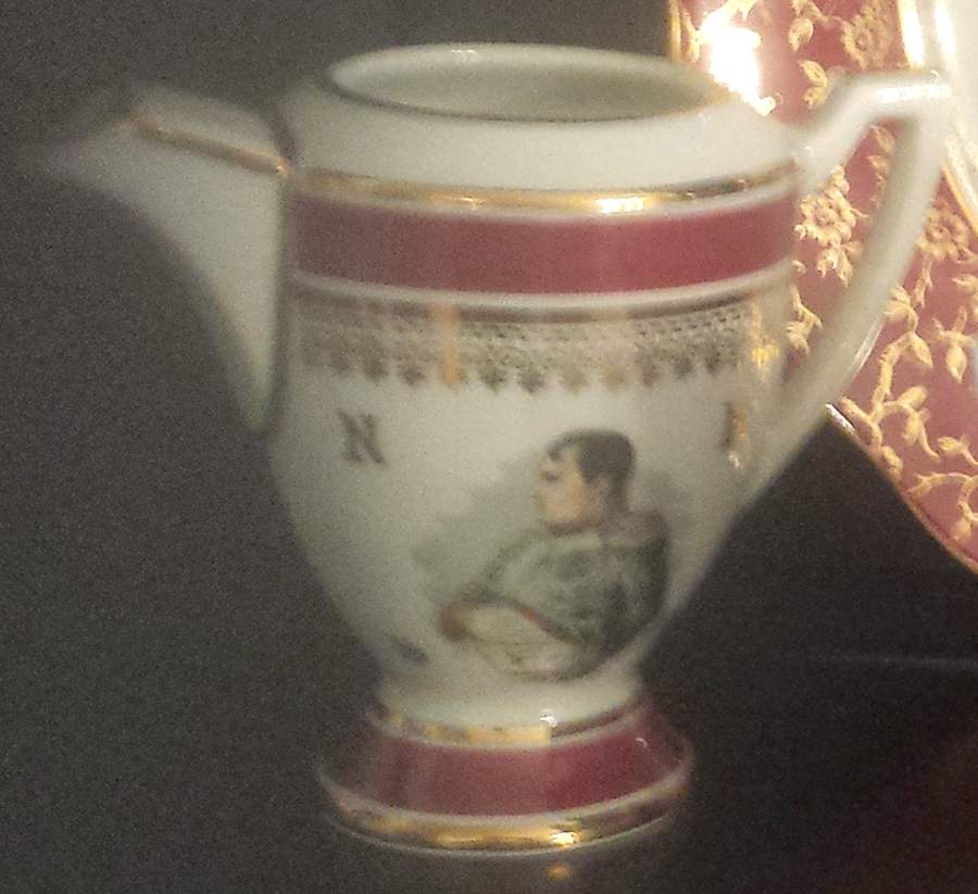 Corse Creamer by Porcelaine de Luxe-1