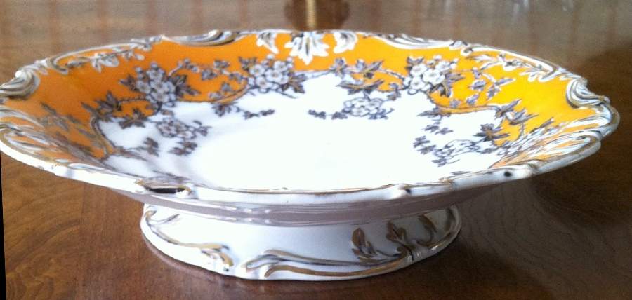 1439 Footed Cake Plate by Porcelaine Opaque (France)-1