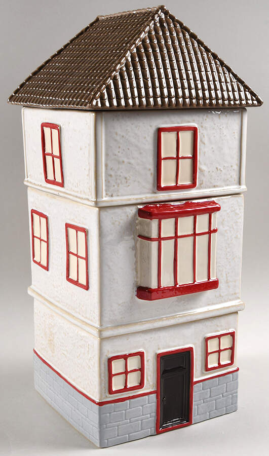 Winter Village (4 Piece) Figural Stacking Set (3 Bowls & Lid) by Pottery Barn China-1