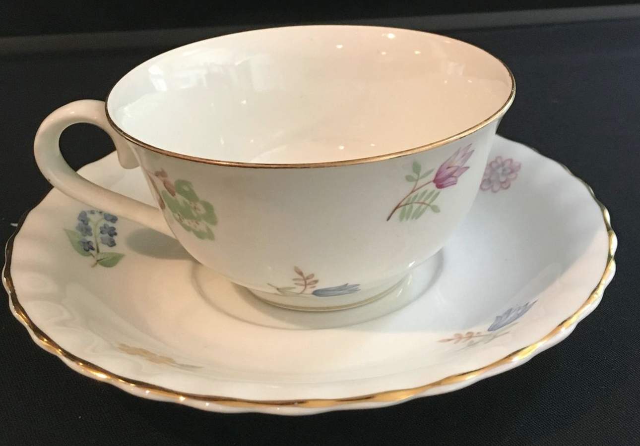 PSR10 Footed Cup & Saucer Set by Porcelana Steatita-1