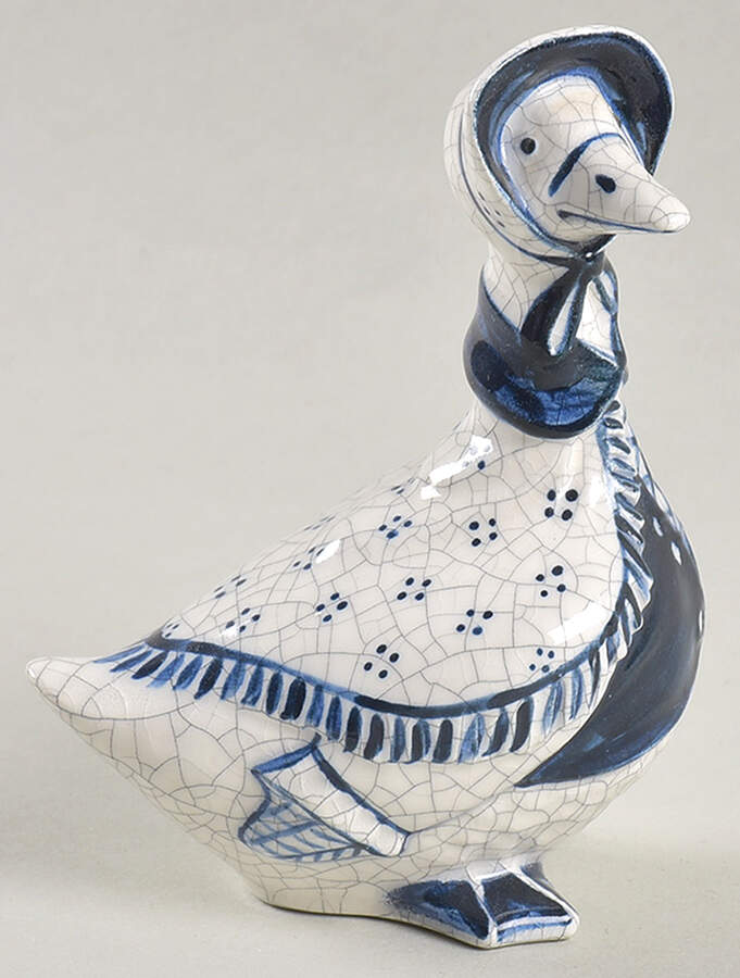 Giftware (No Rabbits) Figurine by Potting Shed-1