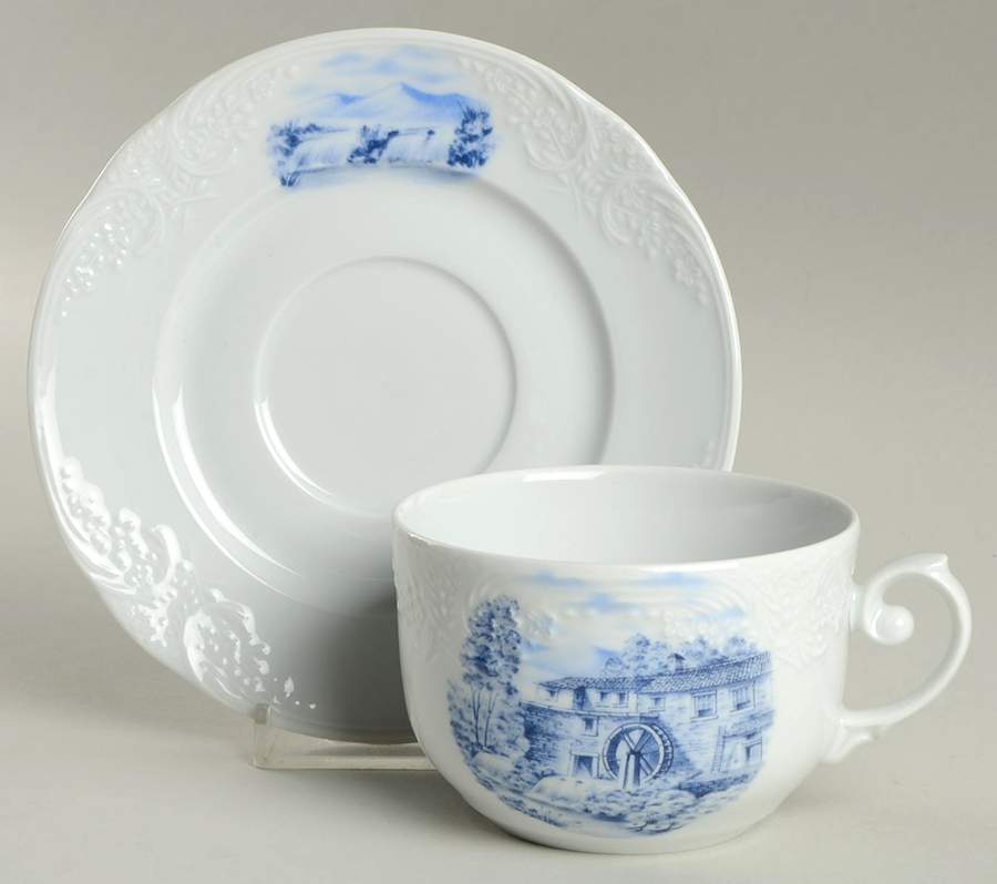 PBH3 Flat Cup & Saucer Set by Porcelanas Batalha-1