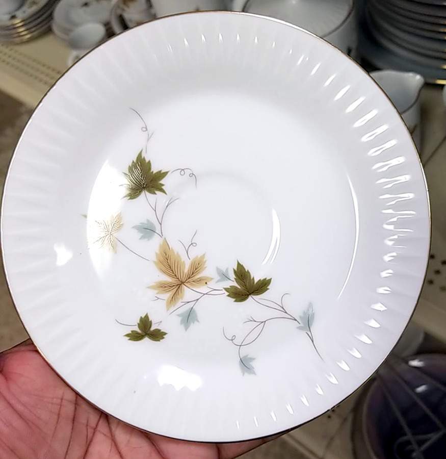 PTJ4 Saucer by Porcelana Tsuji-1