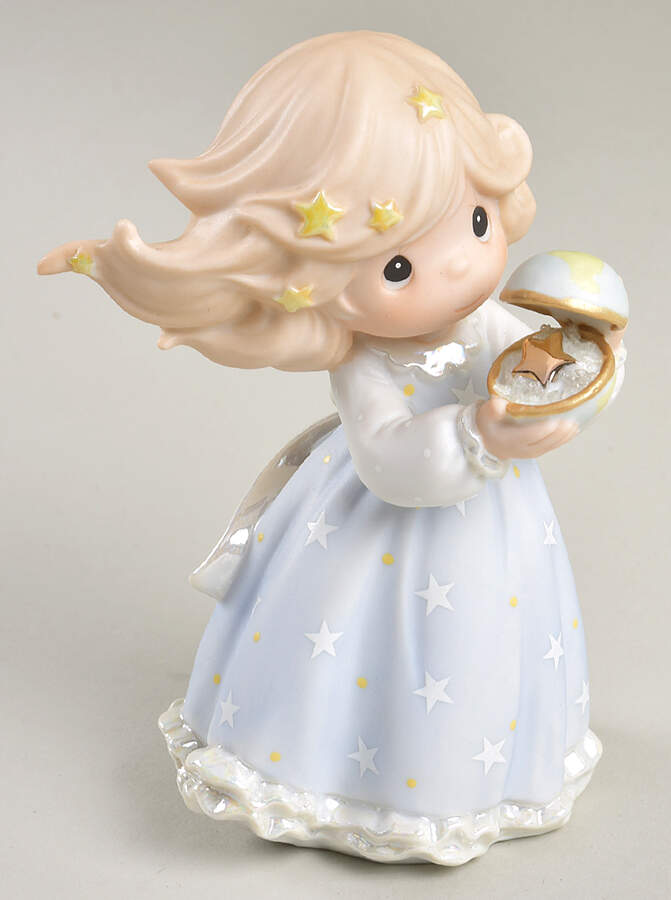 Wishes for the World Star - Wishes For The World - Star Trademark With Box by Precious Moments-1