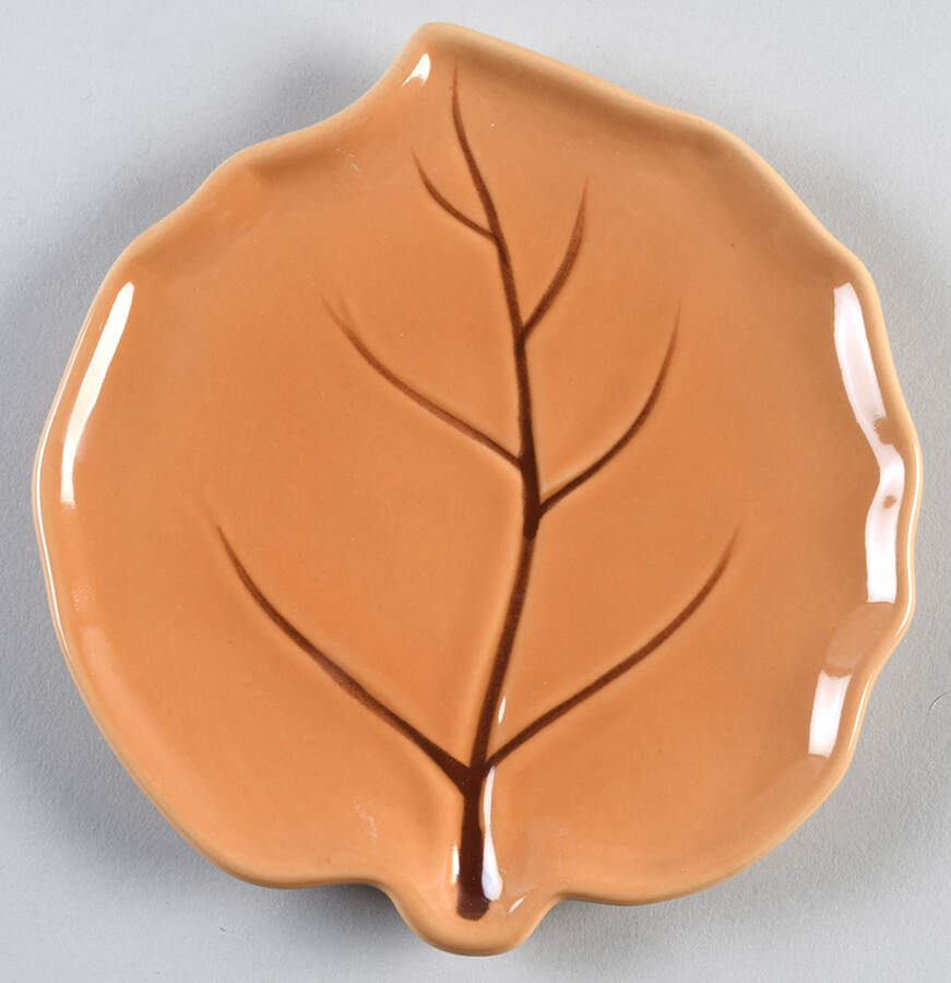 Autumn Leaf Dessert/Pie Plate by Pottery Barn China-1