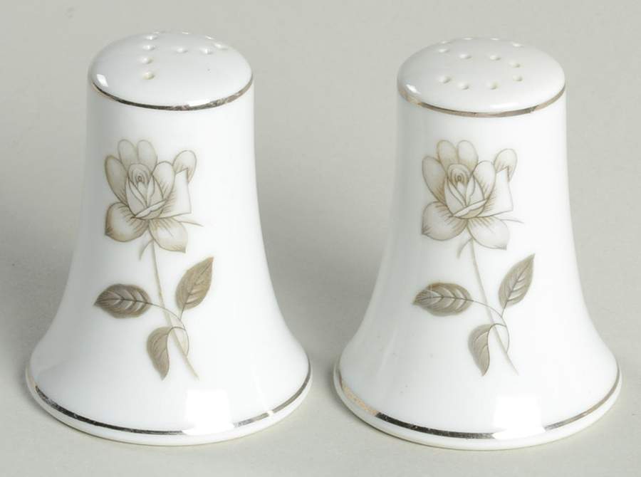 Queens Royal Salt & Pepper Set by Queens Royal-1