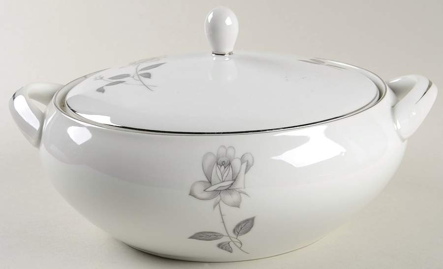 Queens Royal Round Covered Vegetable by Queens Royal-1