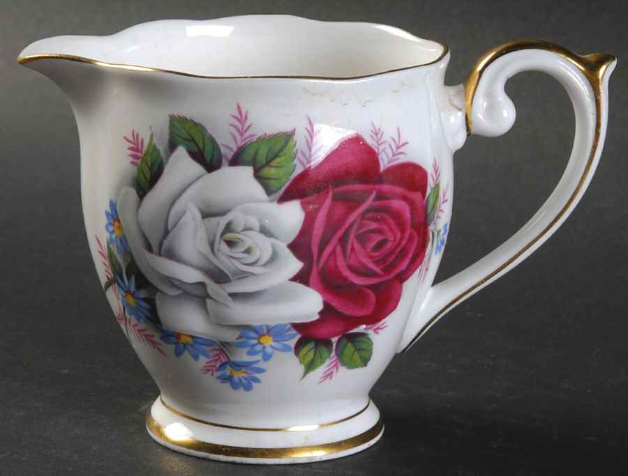 Duet Creamer by Queen Anne (England)-1