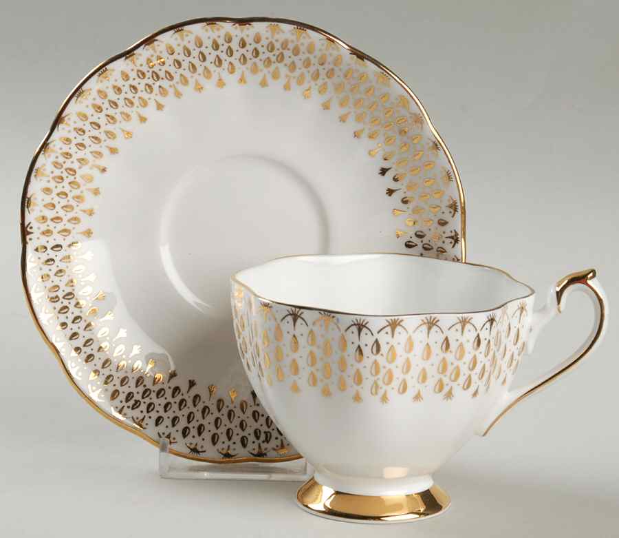 QUA24 Footed Cup & Saucer Set by Queen Anne (England)-1