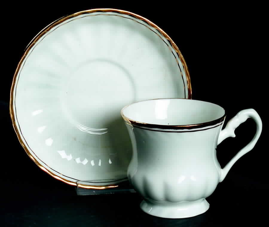 QEN1 Footed Cup & Saucer Set by Queen Anne (India)-1