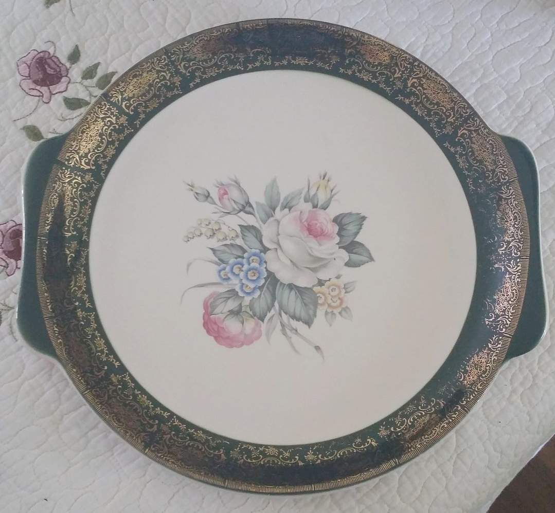 QUG2 Handled Cake Plate by Quaker Girl-1