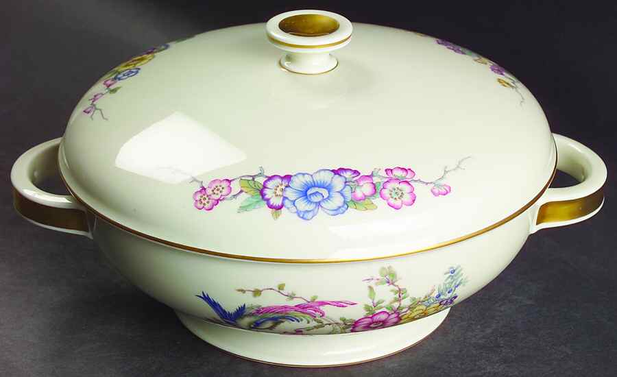 Phoenix (Winifred Shape) Round Covered Vegetable by Rosenthal - Continental-1