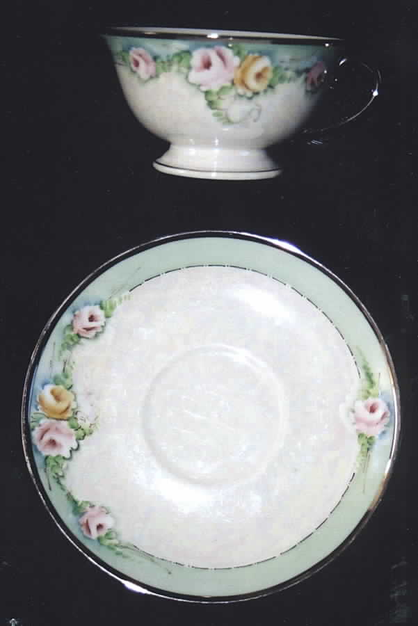 Green Grace Footed Cup & Saucer Set by Ransgil-1