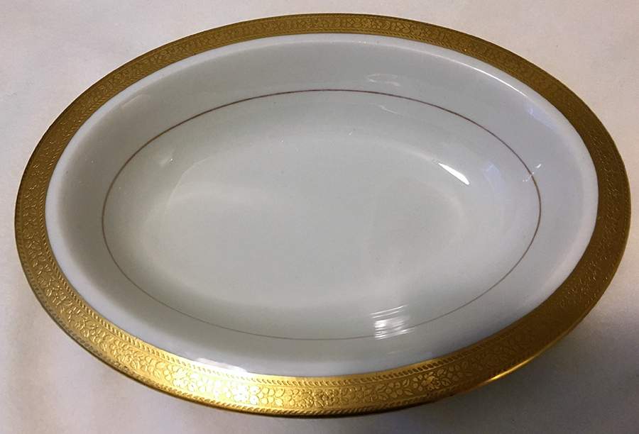 Normandie 9" Oval Vegetable Bowl by Ransgil-1
