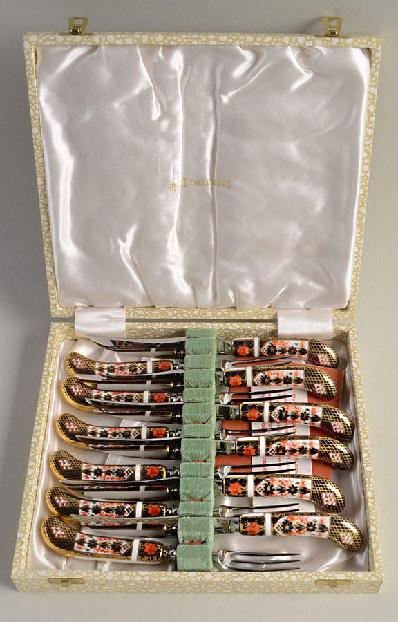 Old Imari Fruit Knife and Fork Set with Case by Royal Crown Derby-1