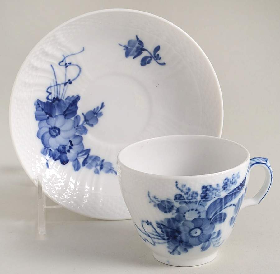Blue Flowers (Curved) Flat Cup & Saucer Set by Royal Copenhagen-1