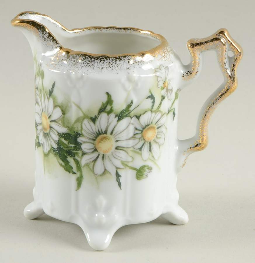 Daisy Bouquet Creamer by Royal Crown (Japan)-1