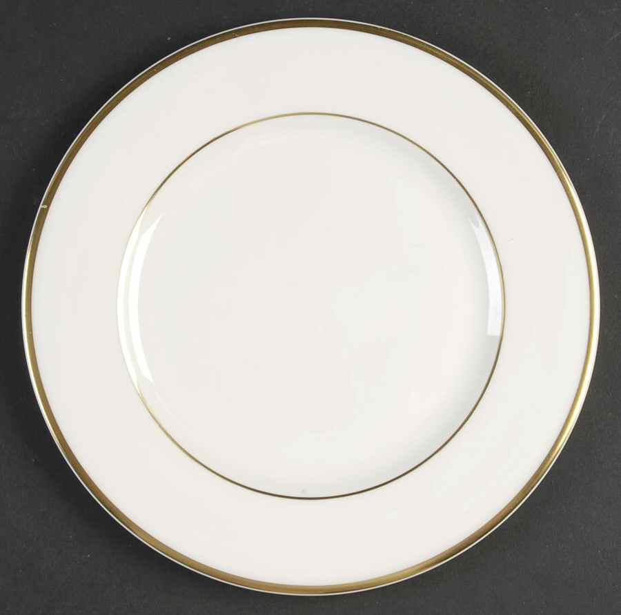 Alice (Albion Shape) Luncheon Plate by Royal Doulton-1