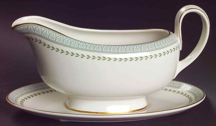 Berkshire Gravy Boat & Underplate by Royal Doulton-1