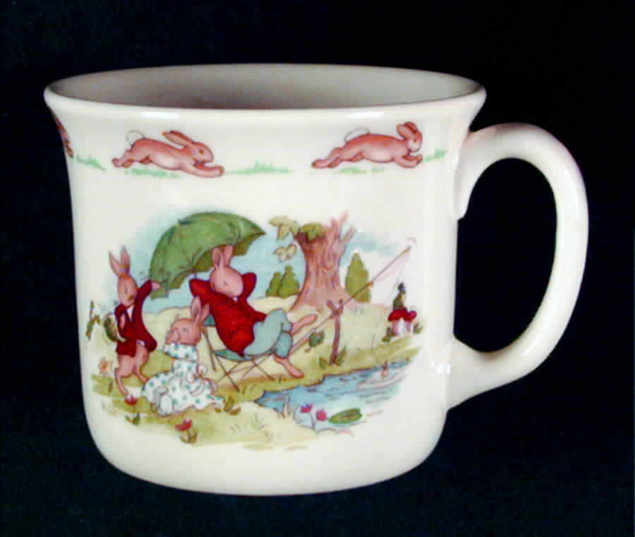 Bunnykins (Albion Shape) 1 Handle Hug a Mug Mug by Royal Doulton-1