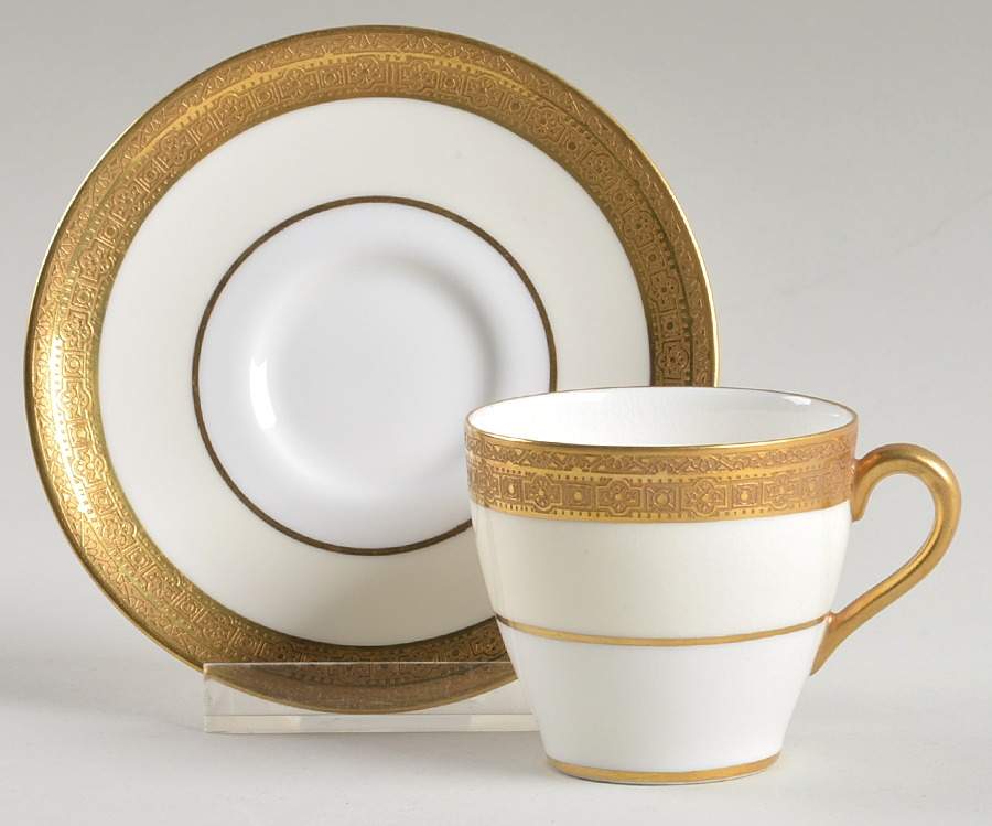 H2907 Flat Demitasse Cup & Saucer Set by Royal Doulton-1