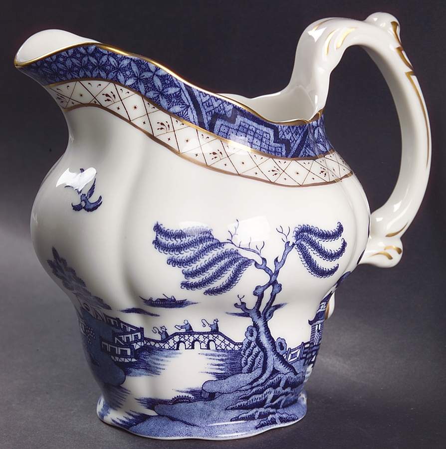 Real Old Willow 32 Oz Jug by Royal Doulton-1