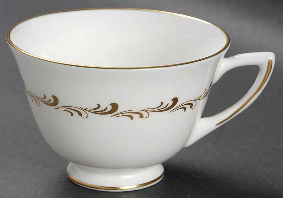 Rondo Footed Cup by Royal Doulton-1
