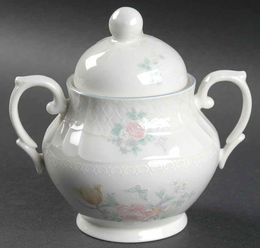 Valencia Sugar Bowl & Lid by Royal Doulton-1