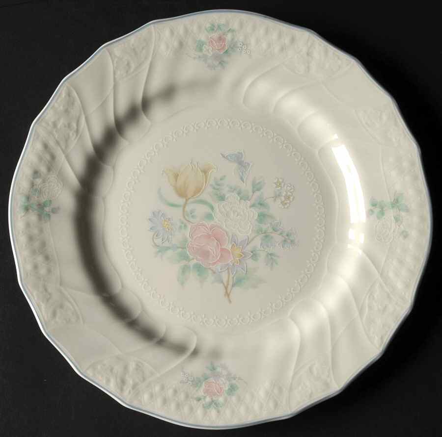 Valencia Salad Plate by Royal Doulton-1