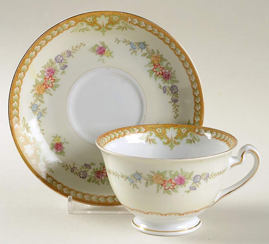 RDB3 (JAPAN) Footed Cup & Saucer Set by Royal Derby (Japan)-1
