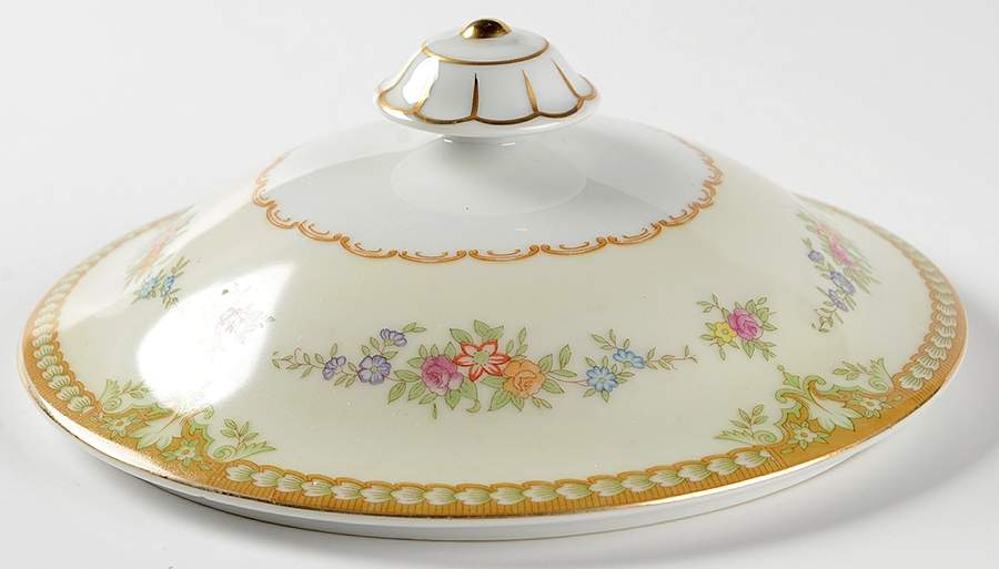 RDB3 (JAPAN) Lid for Round Vegetable by Royal Derby (Japan)-1
