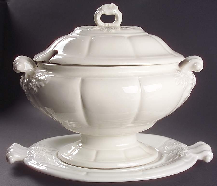 Grape Oval Tureen & Lid with Underplate by Red Cliff-1