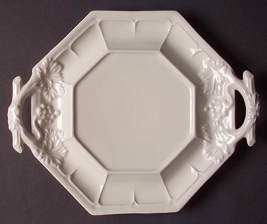 Grape Underplate for Tureen by Red Cliff-1