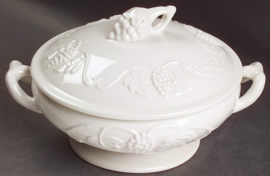 Grape 1.25 Qt Round Covered Casserole by Red Cliff-1