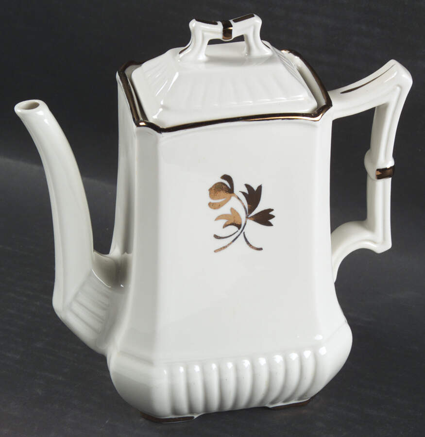 Tea Leaf Coffee Pot & Lid by Red Cliff-1