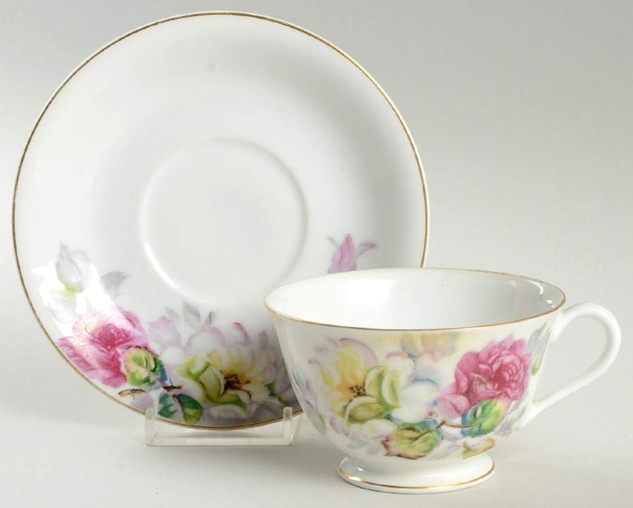 RGN1 Footed Cup & Saucer Set by Regina (Japan)-1