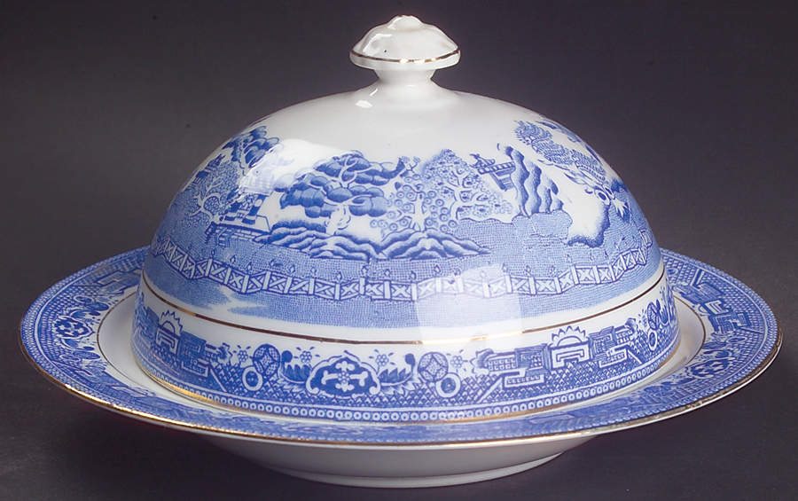 Blue Willow Round Covered Butter by Royal Grafton-1