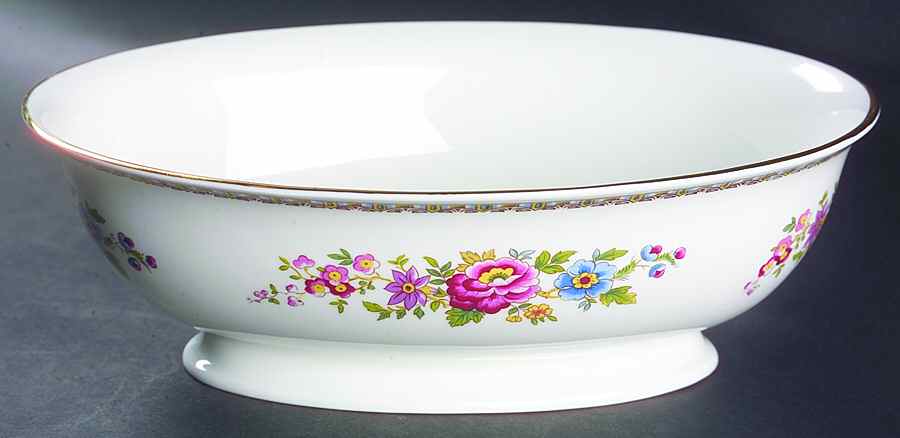 Malvern (Smooth) 9" Oval Vegetable Bowl by Royal Grafton-1