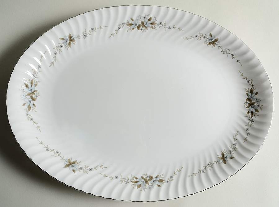Alyce 16" Oval Serving Platter by Royal Hostess-1