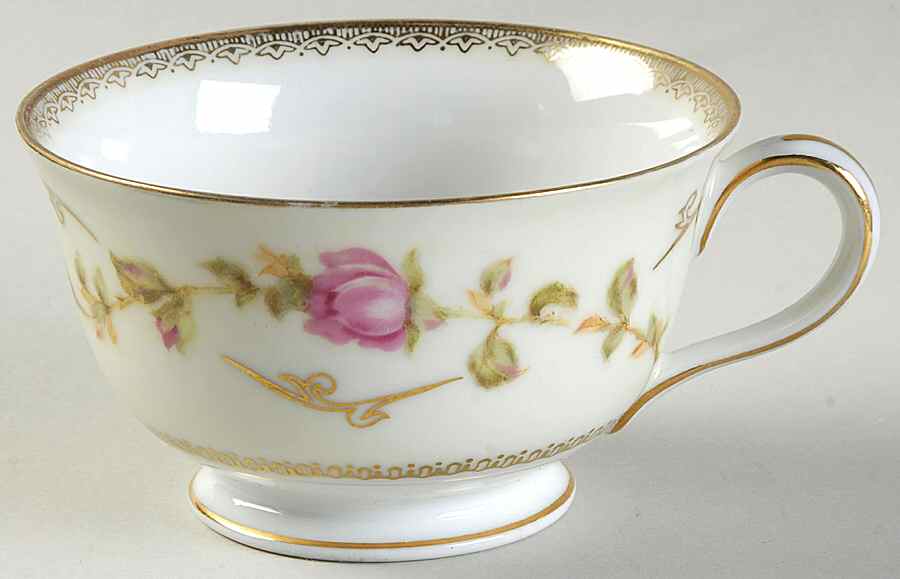 RIH1 Footed Cup by Richelieu-1