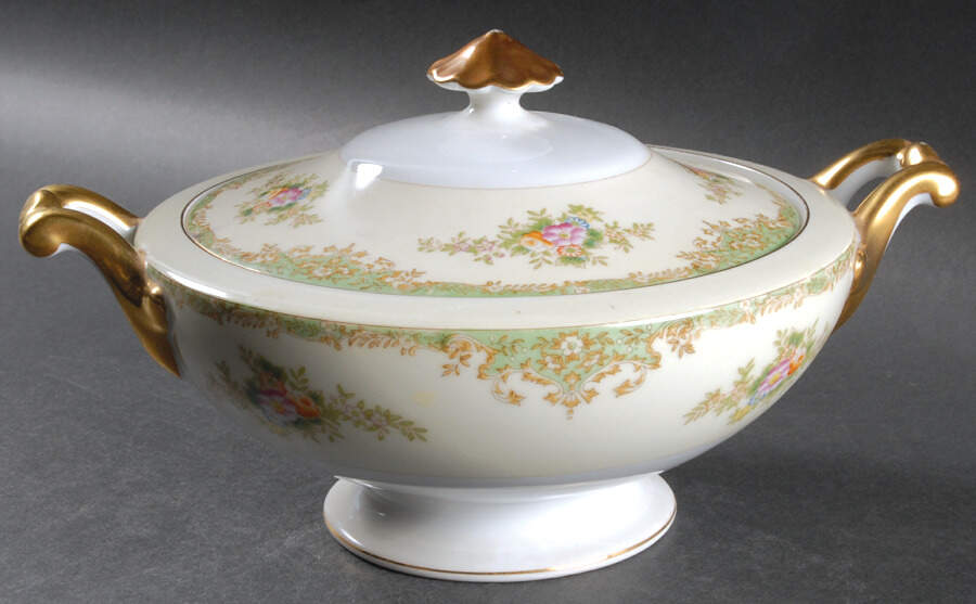 RLC1 Round Covered Vegetable by Royal Chester-1