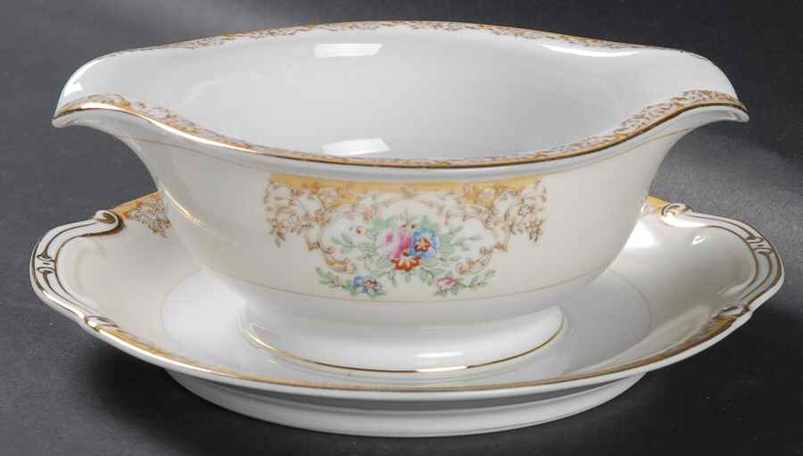 RLC2 Gravy Boat with Attached Underplate by Royal Chester-1