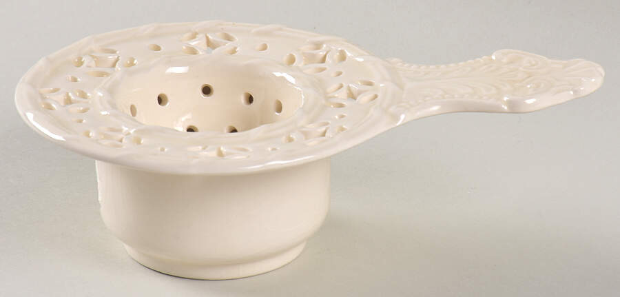 Classics Tea Strainer & Bowl by Royal Creamware-1