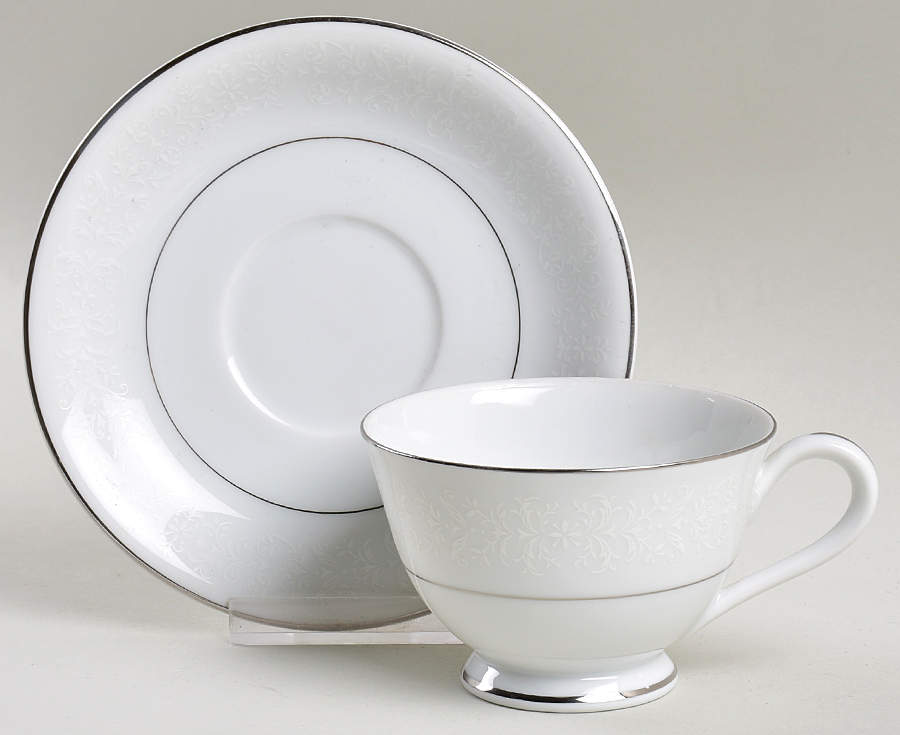 Beatrice Footed Cup & Saucer Set by Rose (Japan)-1