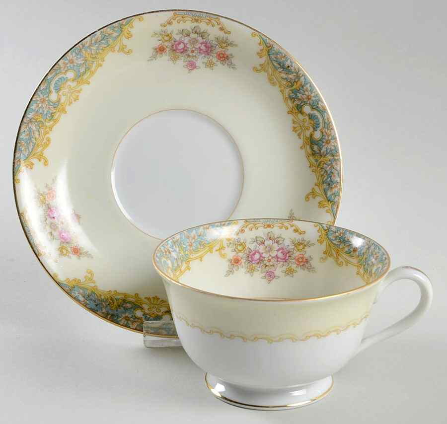 RO12 Footed Cup & Saucer Set by Rose (Japan)-1